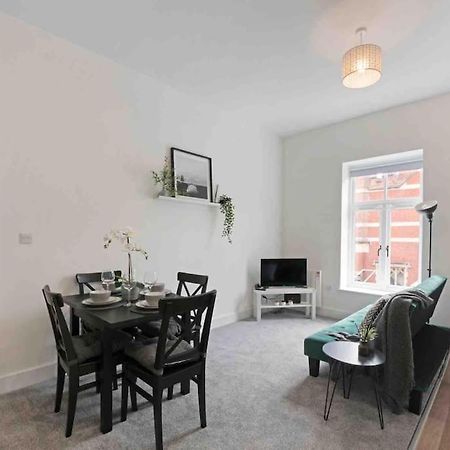 Birchanger Town Center Apartment In Bishops Stortford מראה חיצוני תמונה